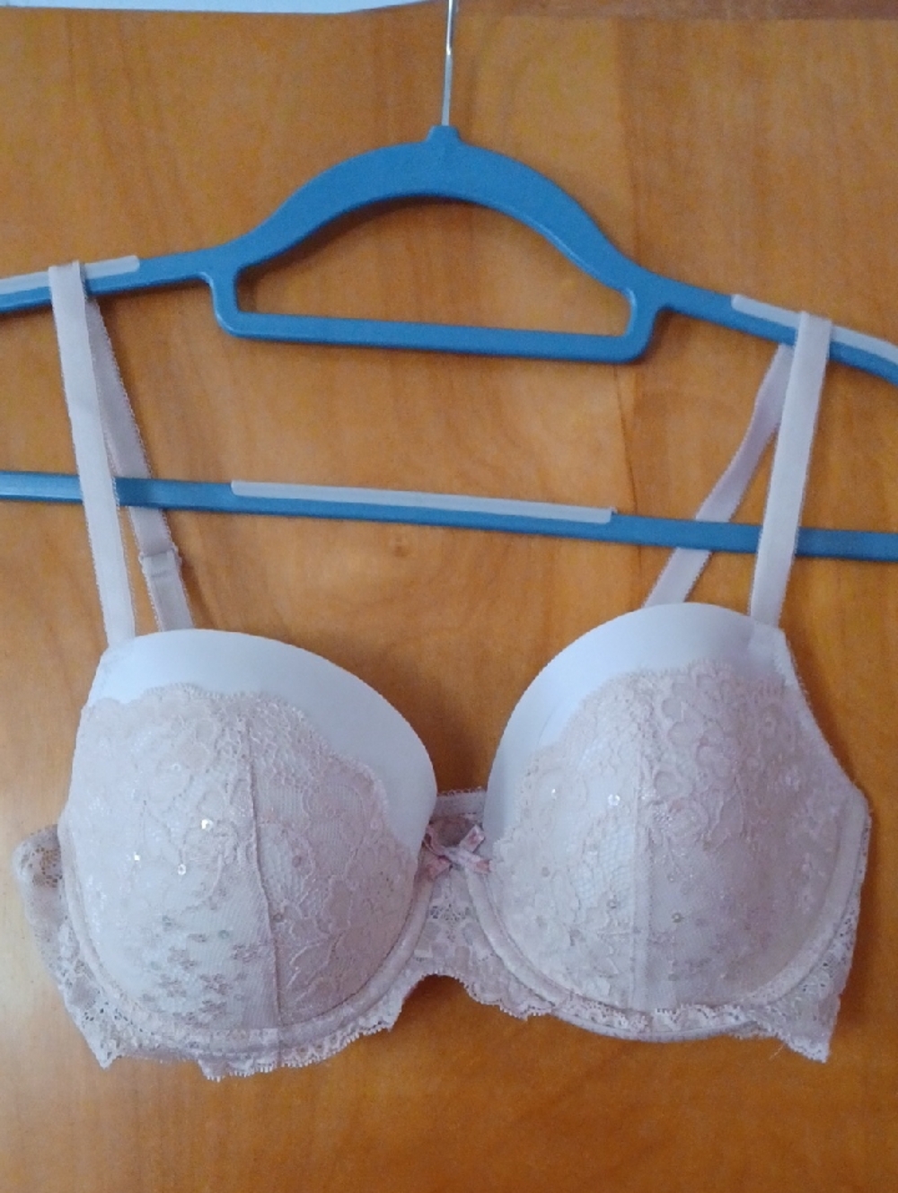 Victoria's Secret Dream Angel Cream Lace Sequin Lined Demi Bra